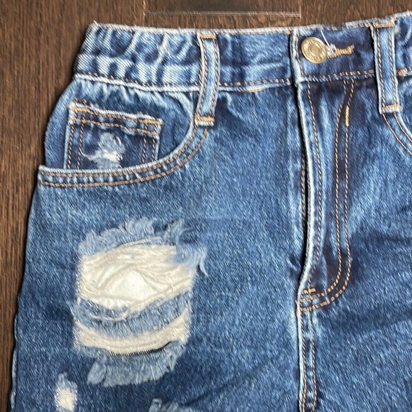 Jean shorts - Picture 3 of 3